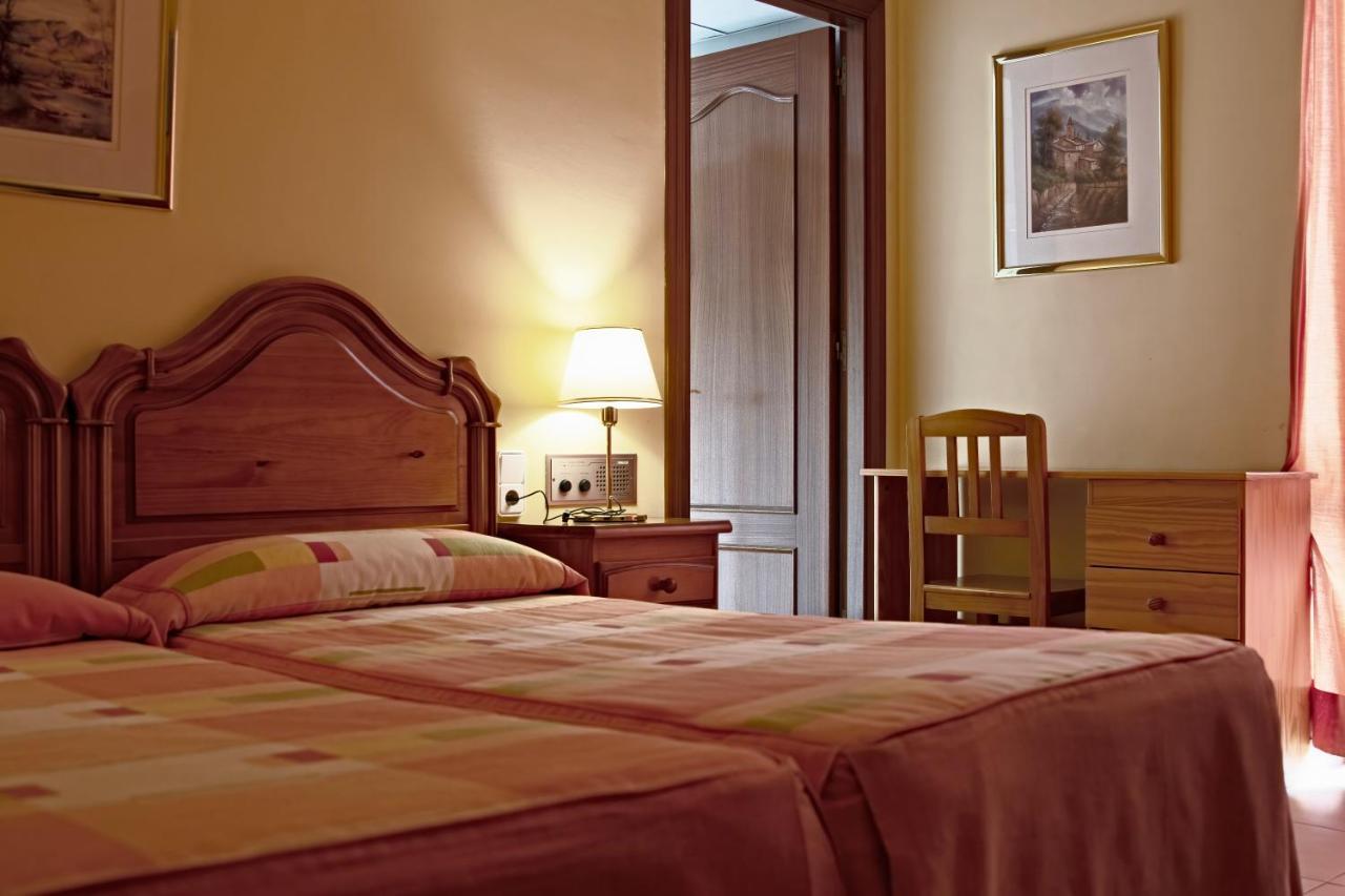 Hotel Pensio La Creu Esterri d'Àneu Exteriér fotografie