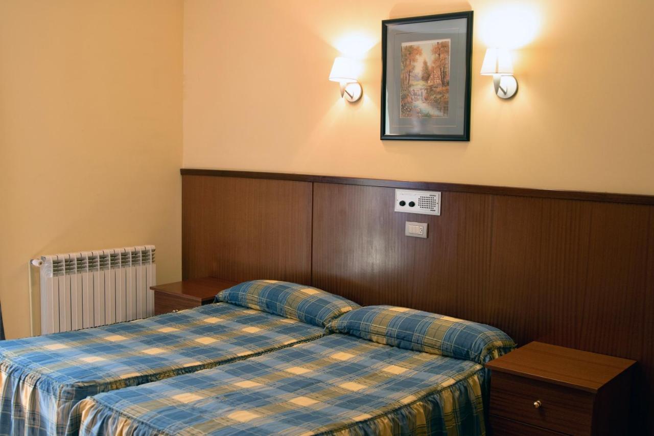 Hotel Pensio La Creu Esterri d'Àneu Exteriér fotografie