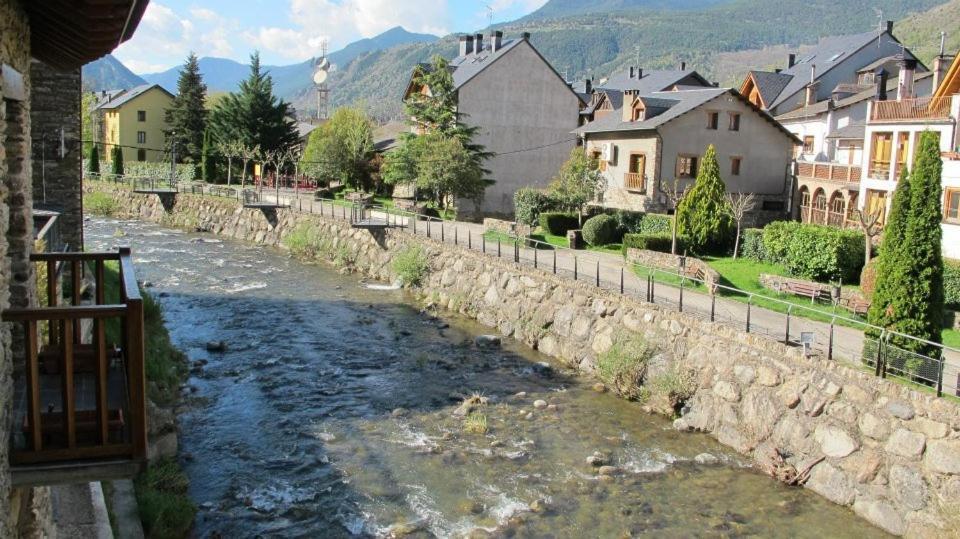 Hotel Pensio La Creu Esterri d'Àneu Exteriér fotografie