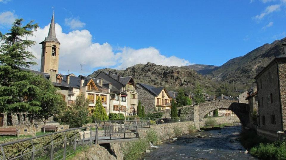 Hotel Pensio La Creu Esterri d'Àneu Exteriér fotografie